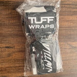 Brand New NEVER WORN Black Camo Villain Lifting Wrist Wraps 24”